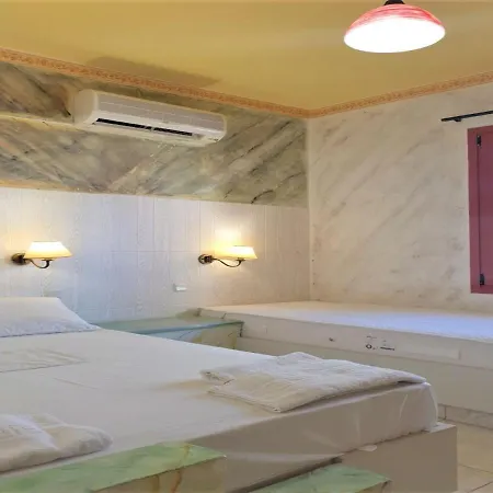 Private Sea View アパート ヘルソニソス